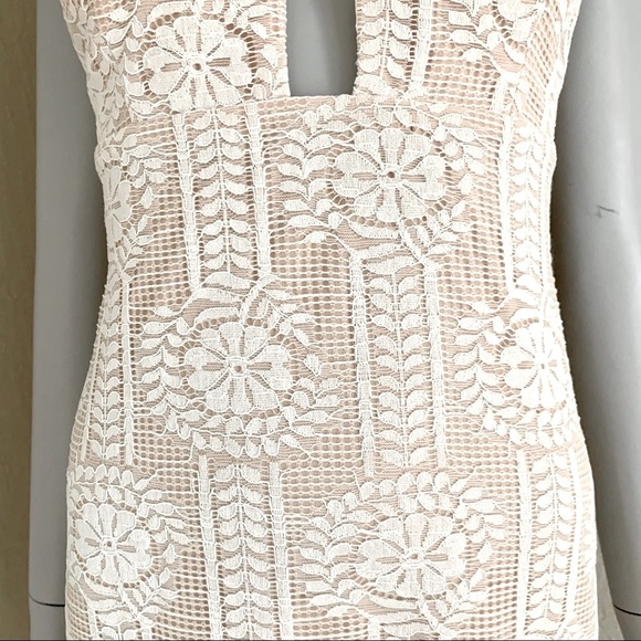 LULUS Avianna Lace Bodycon Dress Spaghetti Strap White Low Back Style 754162 - Picture 7 of 16